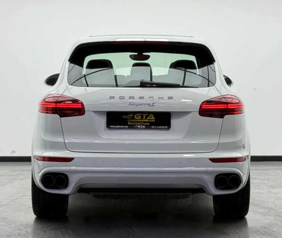 Porsche Cayenne S photo 6