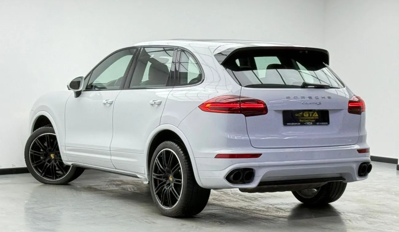 Porsche Cayenne S photo 7