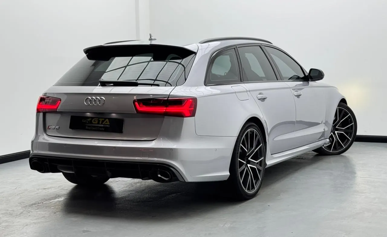 Audi RS6 Quattro photo 5