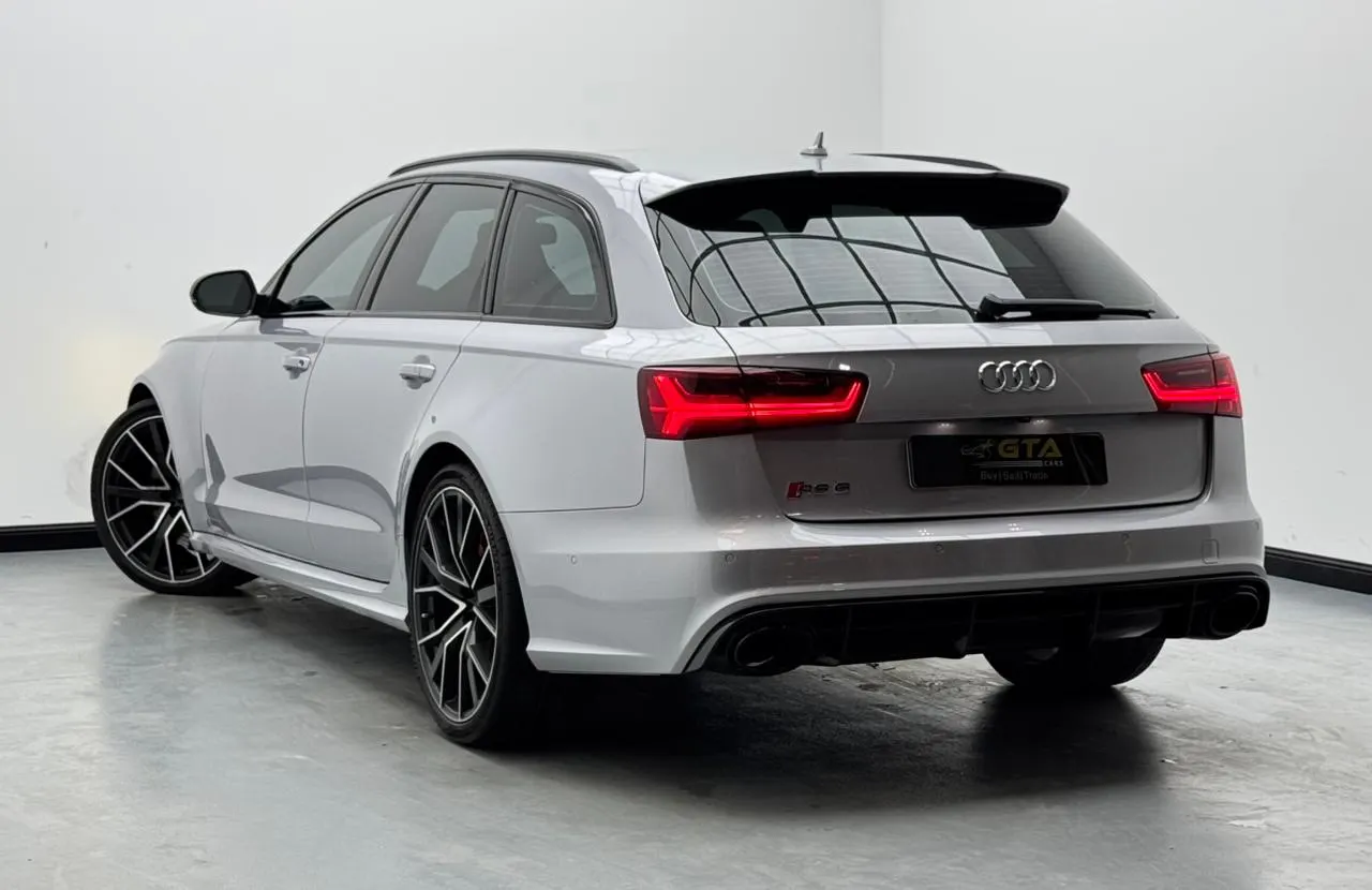 Audi RS6 Quattro photo 7