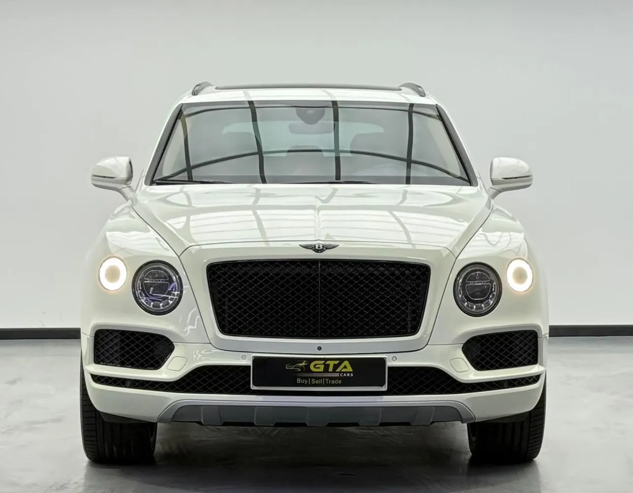 Bentley Bentayga W12 Black Edition photo 4