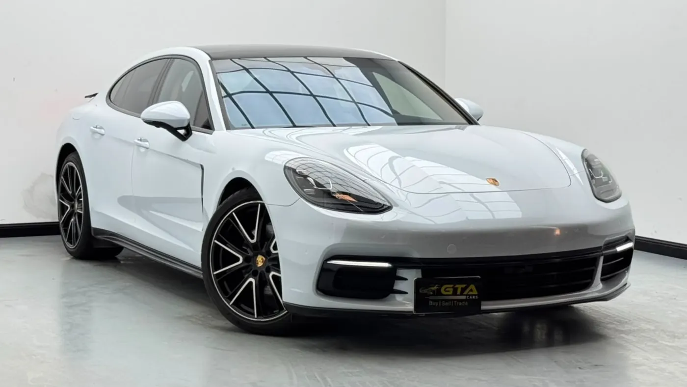 Porsche Panamera photo 2