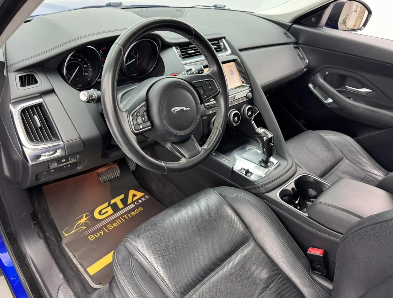 Jaguar E-Pace P200 S