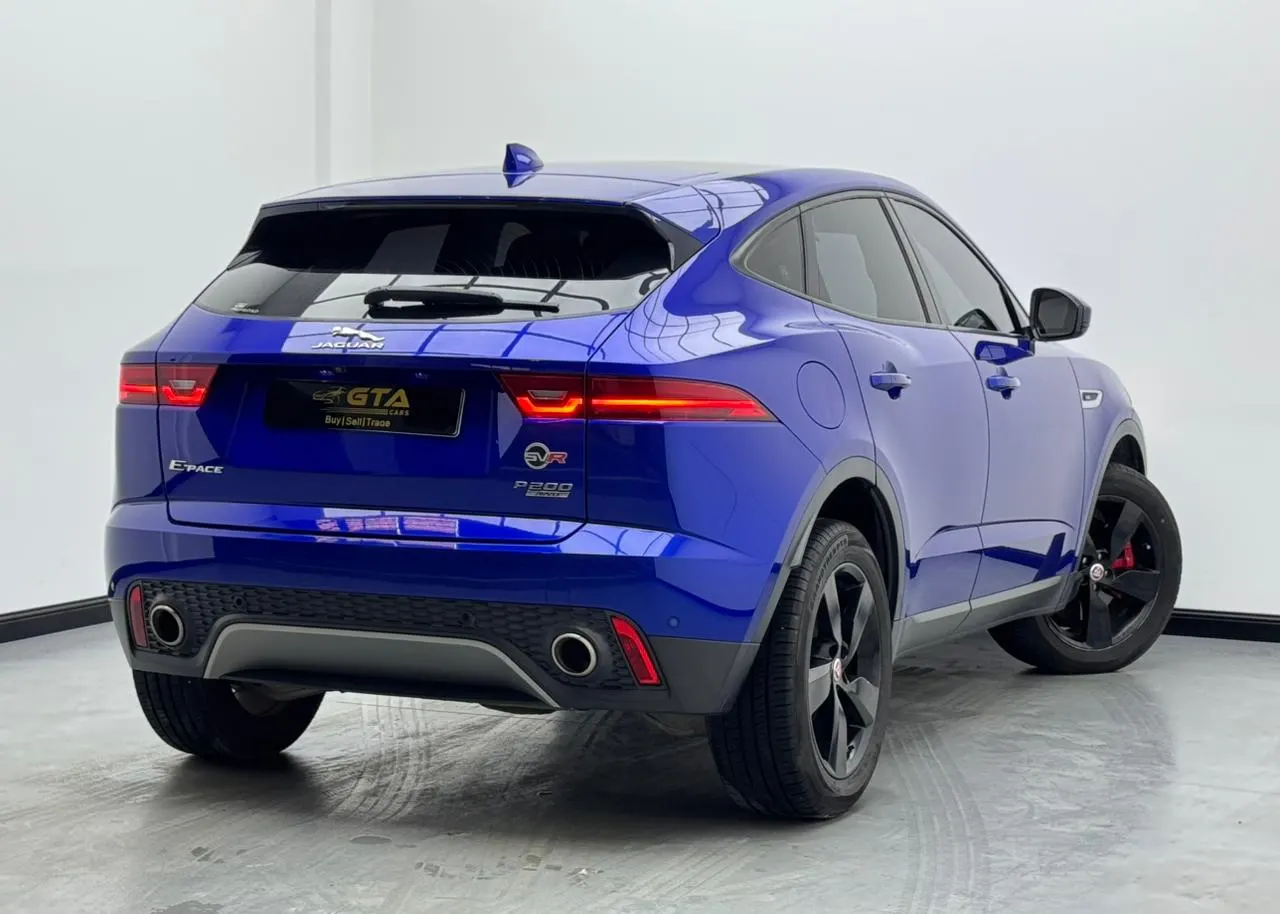 Jaguar E-Pace P200 S photo 6