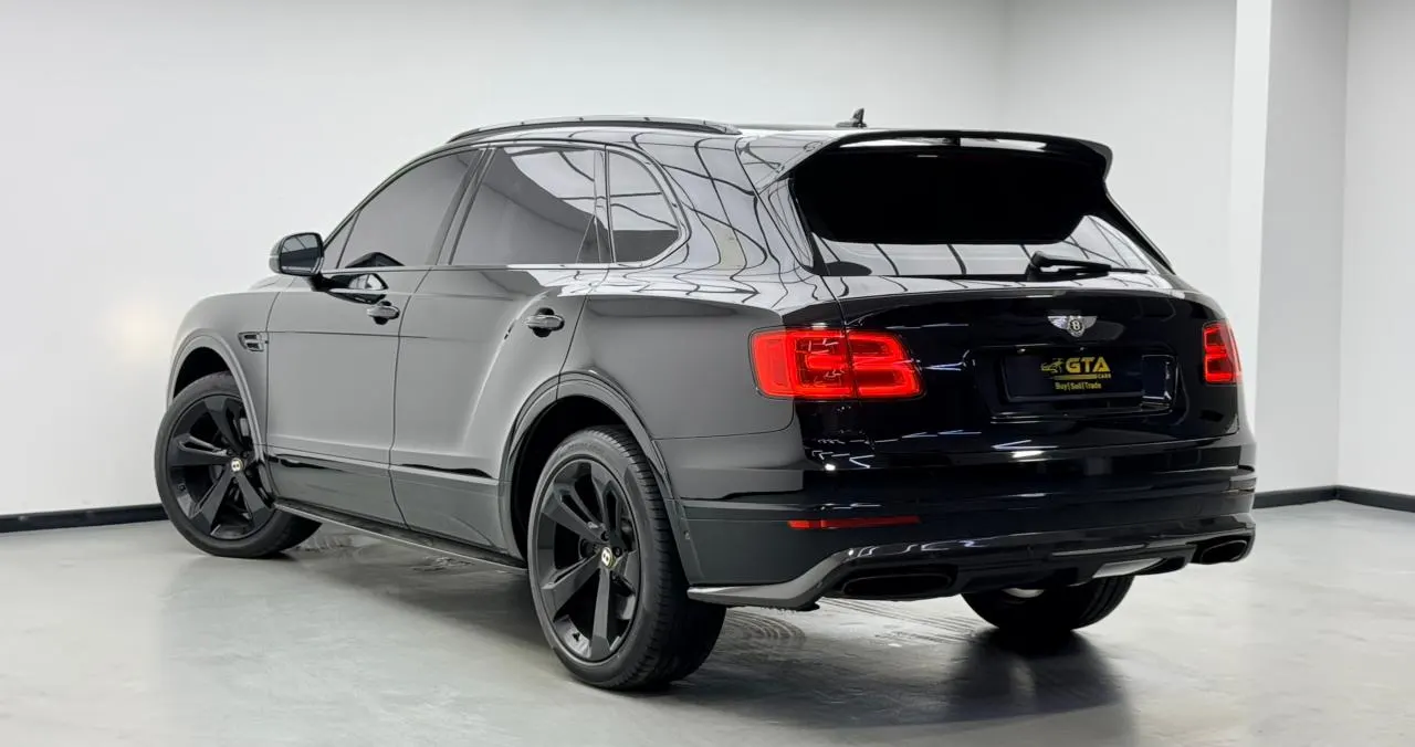 Bentley Bentayga Signature photo 5