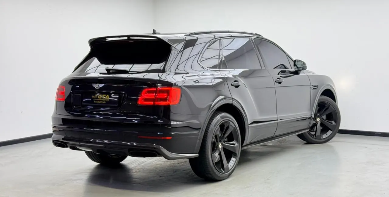 Bentley Bentayga Signature photo 7