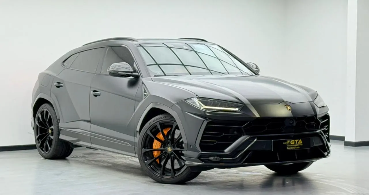Lamborghini Urus photo 2