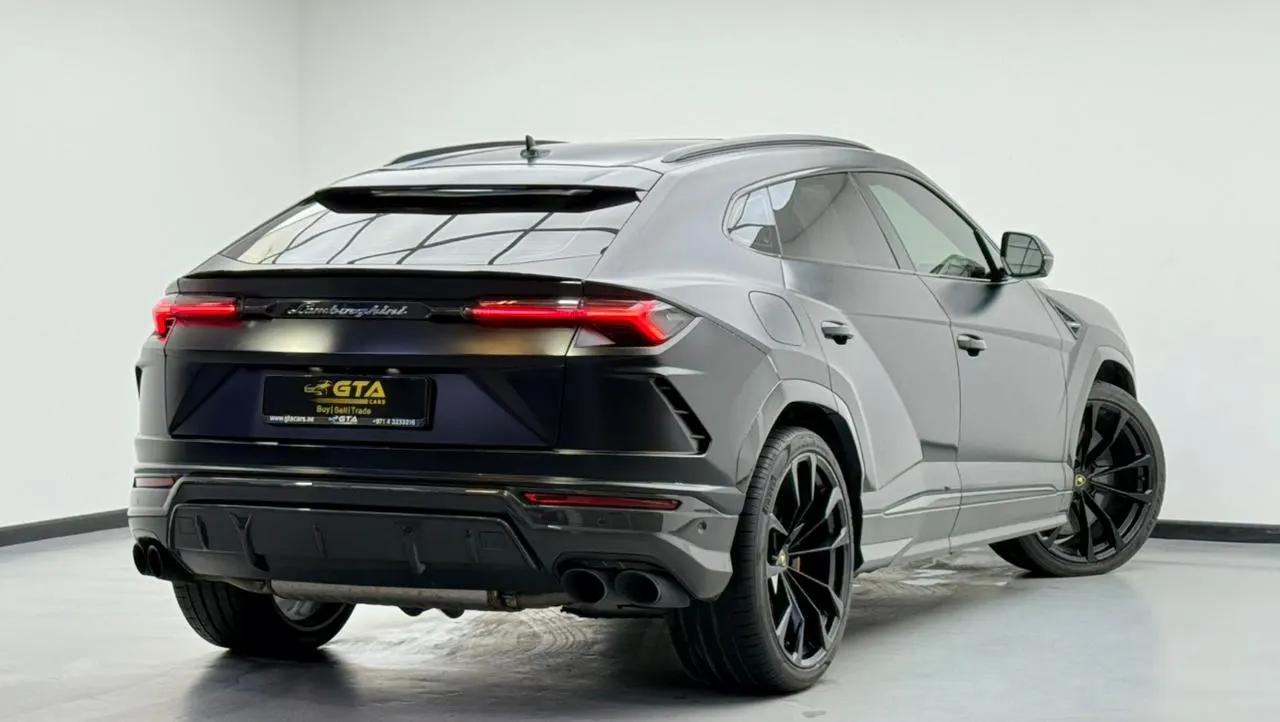 Lamborghini Urus photo 6