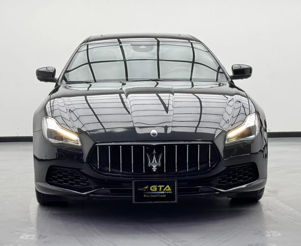 Maserati Quattroporte photo 4