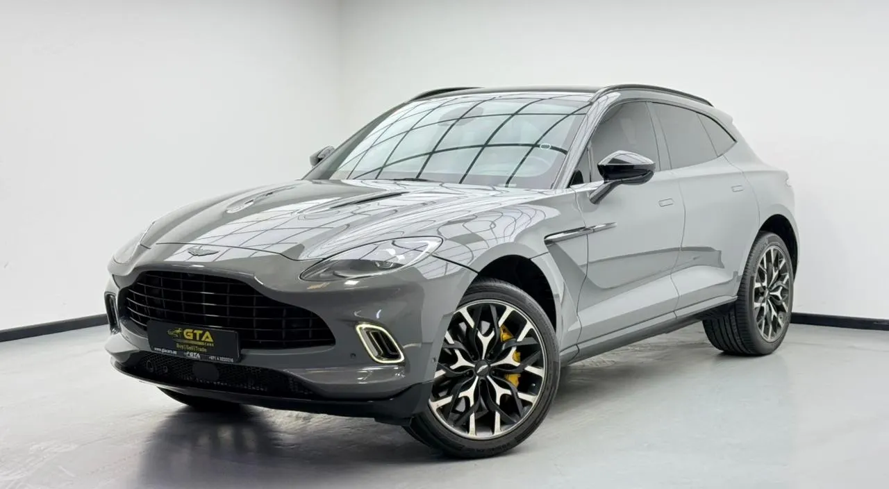 Aston Martin DBX 550 photo 4