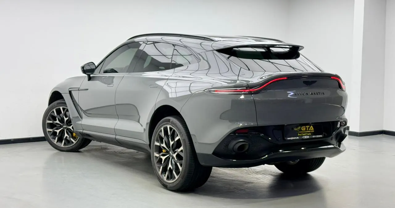 Aston Martin DBX 550 photo 5