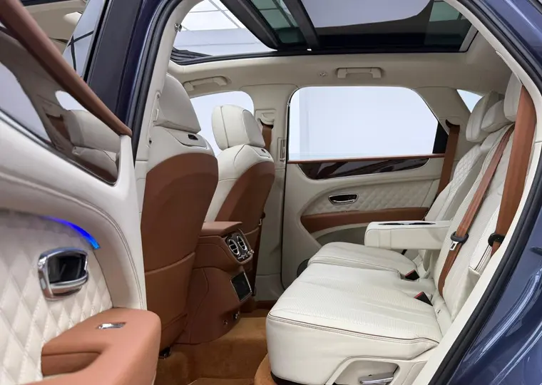 Bentley Bentayga V8
