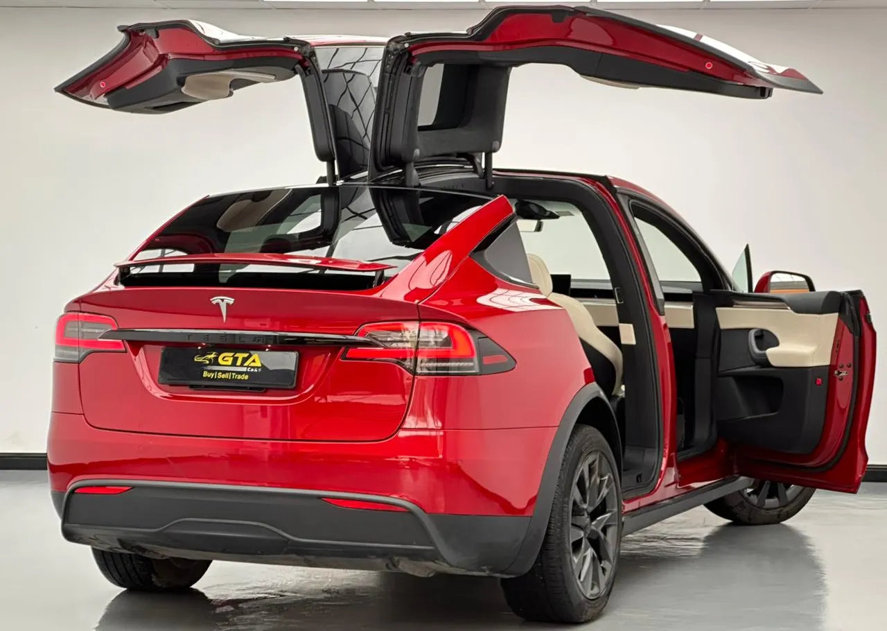 Tesla Model X Long Range photo 6