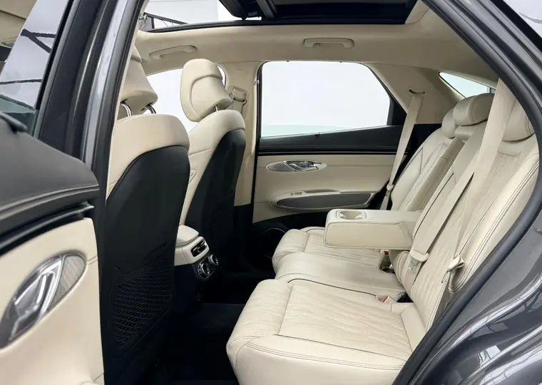 Genesis GV70 Premium