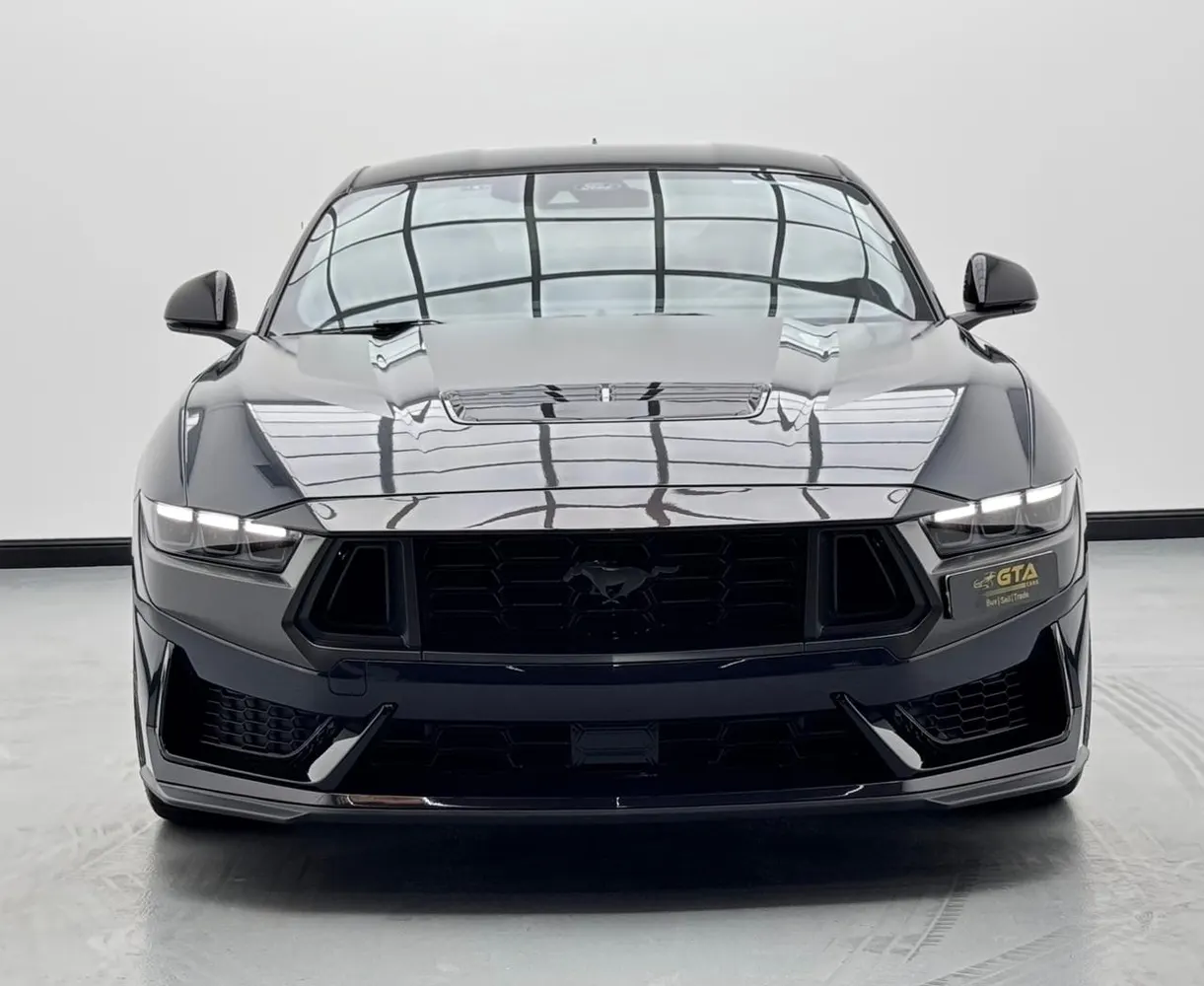 Ford Mustang Dark Horse photo 4