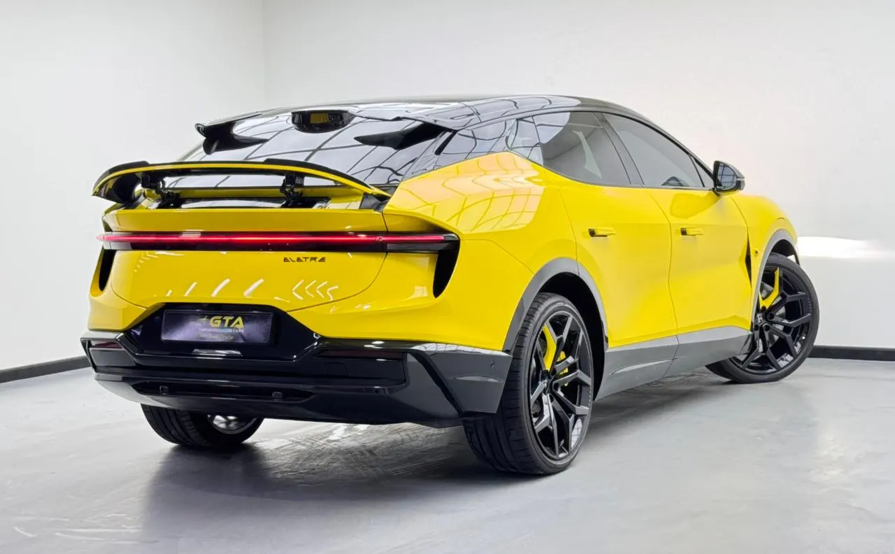 Lotus Eletre R photo 5