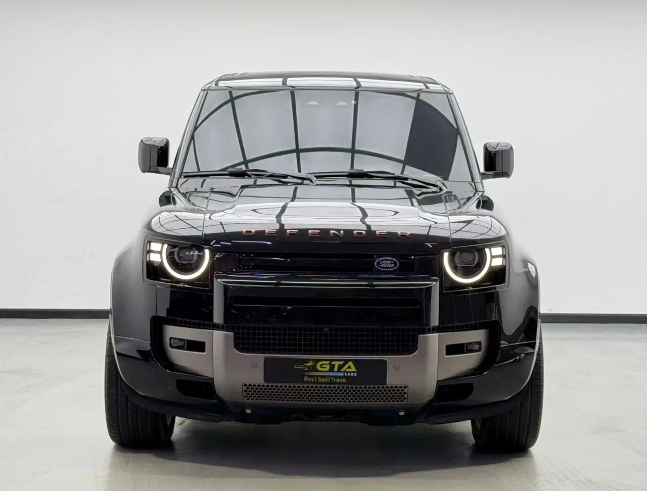 Land Rover Defender 110 P525 V8 photo 3